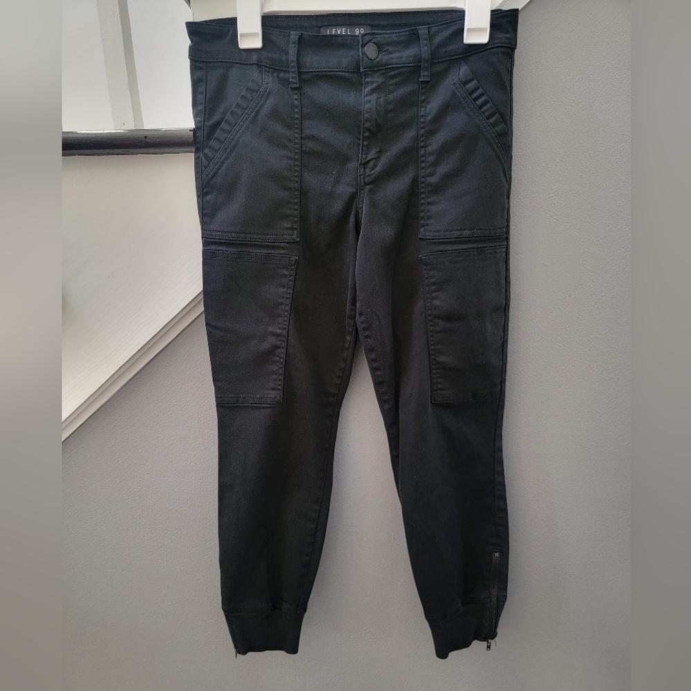 Level 99 Pants Women Sz 28  Black Jolie Utility Pant Ankle Zip Pockets Stretch